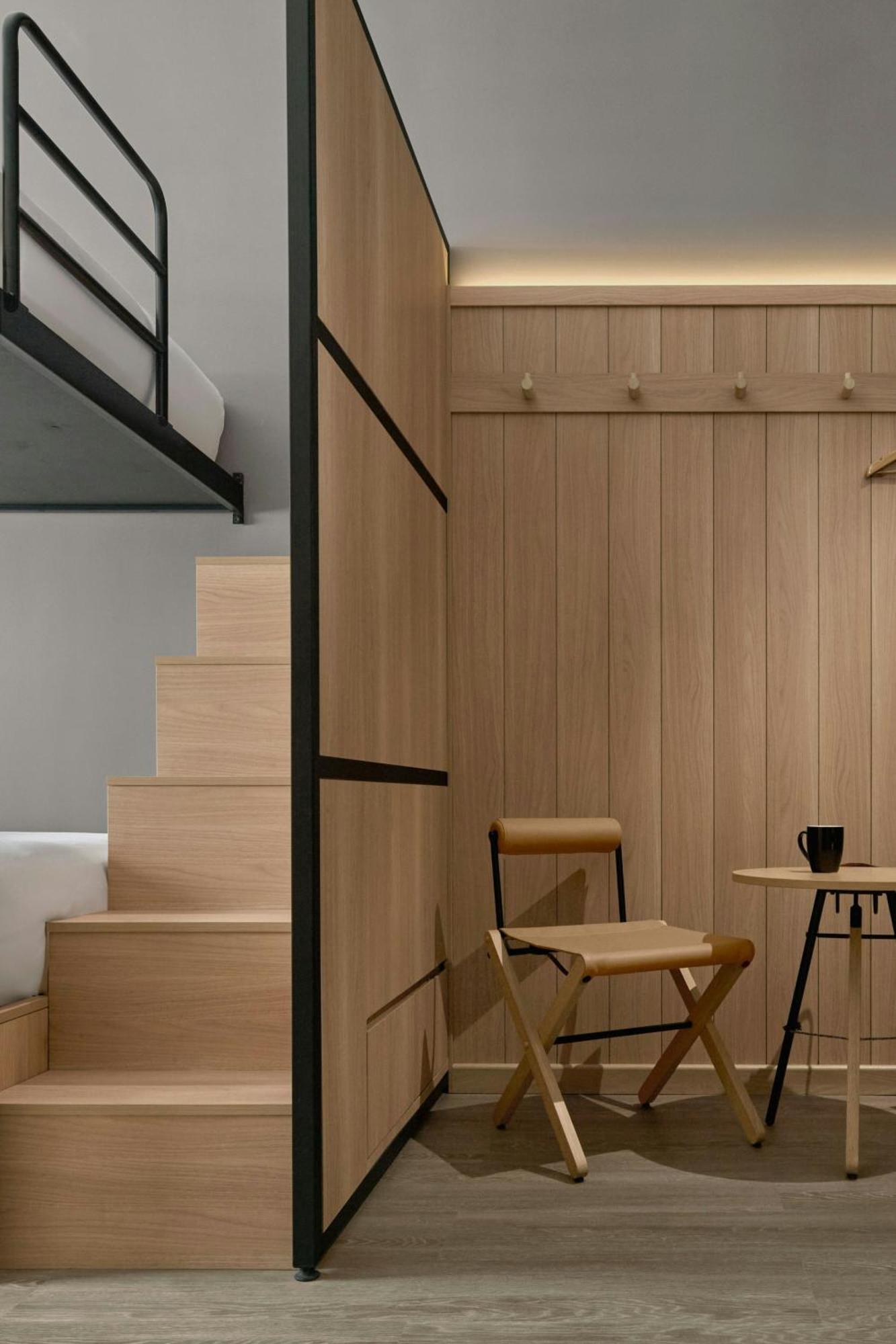Moxy Executive Loft City View